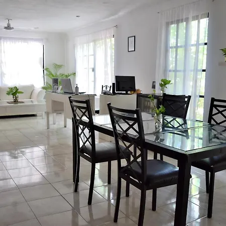 Che Suites Playa (Adults Only)